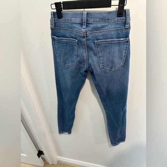 EUC- CURRENT ELLIOTT SKINNY DISTRESSED JEANS - Picture 3 of 7
